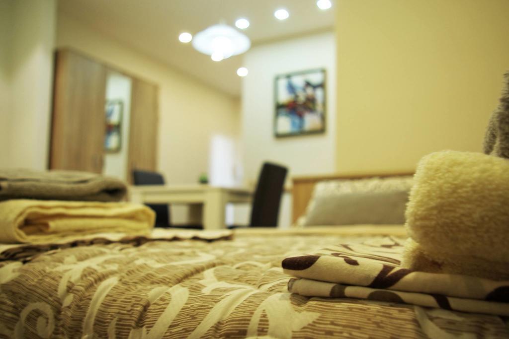 Square Studio Apartment Ниш Экстерьер фото